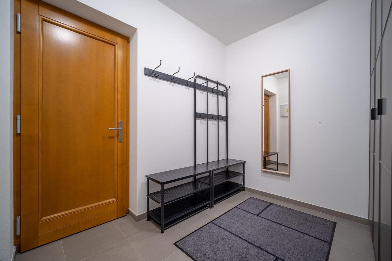 Apartman Lipnoport ลิปโนนัดเวิลตาวู ภายนอก รูปภาพ